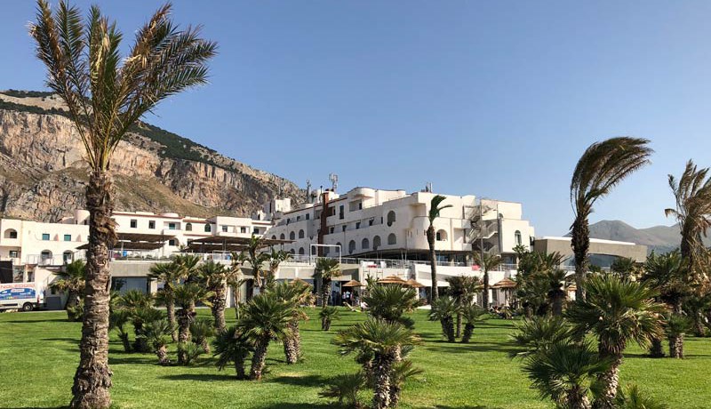 Thumbnail Saracen Sands Hotel